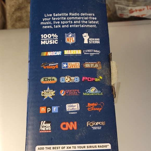 Sirius Stratus 6 +vehicle kit - Picture 2 of 4